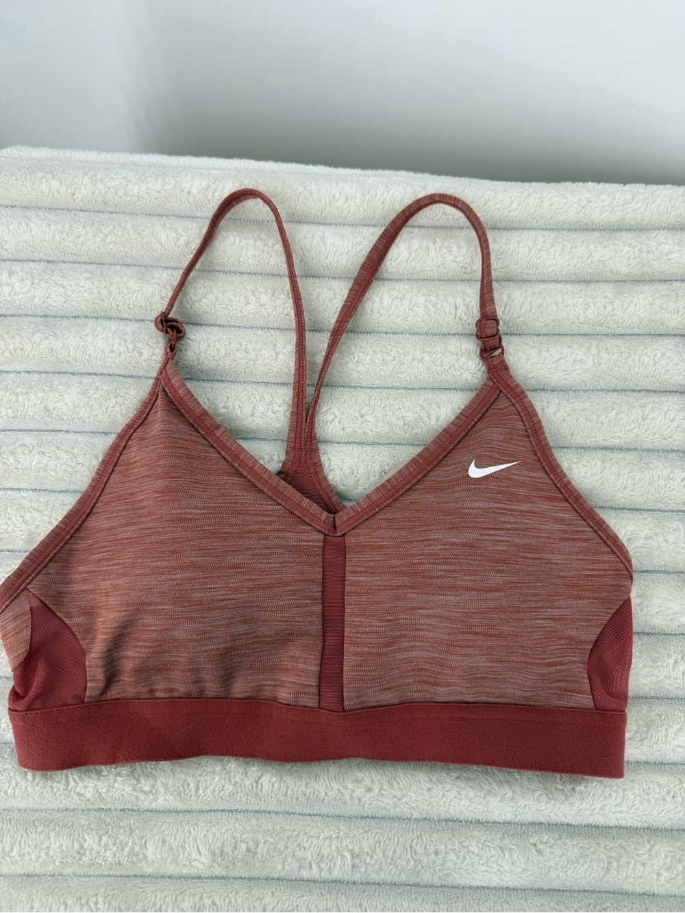 Nike Women's Rust/Heather Red Light Support Sports Bra Small